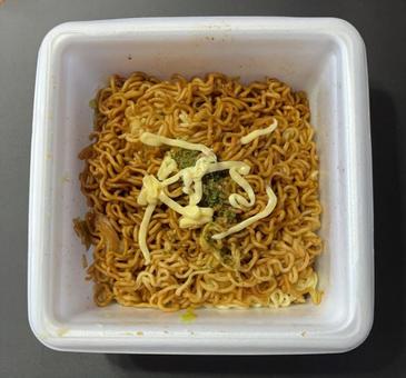 R7.10.20　大盛りソース焼きそば カップ焼きそば,焼きそば,昼食の写真素材