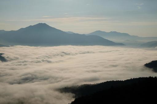 層雲峡の雲海 層雲峡,雲海,朝の写真素材