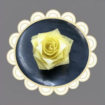 ペーパーフラワー(黄バラ)5 ペーパーフラワー(黄バラ)5の写真
