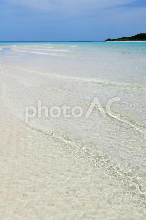 沖縄のきれいな海の風景 沖縄,海,青い海の写真素材