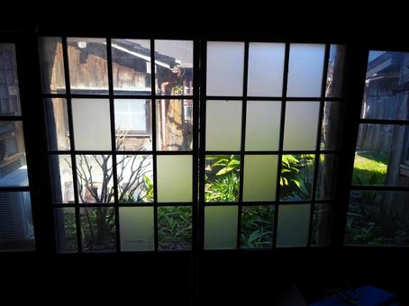 縁側の建具 縁側の建具 建具,ガラス窓,縁側の写真素材