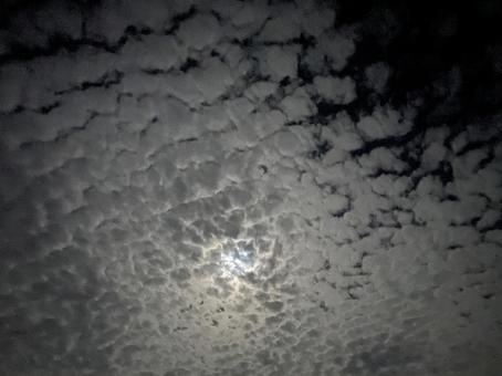 秋の夜空 美しい風景,秋,月の写真素材