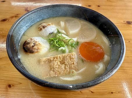 香川の白味噌あん雑煮うどん 香川県,うどん,雑煮の写真素材
