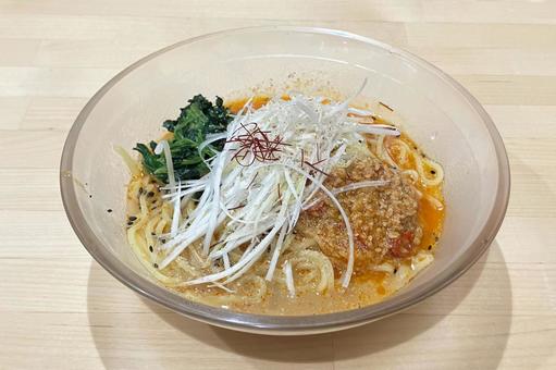 冷やし担々麵 ラーメン,ネギ,ひき肉の写真素材
