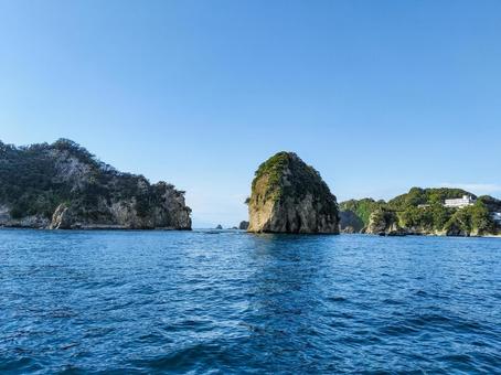 西伊豆　堂ヶ島マリン 遊覧船から見る象島 象島,伝兵衛島,堂ヶ島の写真素材