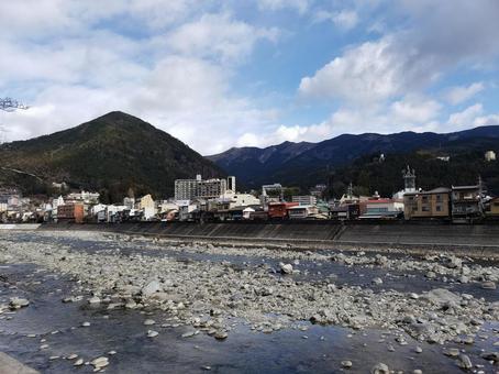 下呂市六見橋より 山,風景,皮の写真素材