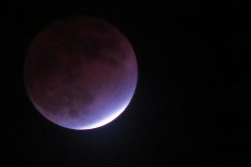 Lunar eclipse 2021.11.19 Impressive beautiful mysterious natural material texture background material Lunar eclipse 2021.11.19 Impressive beautiful mysterious natural material texture background material