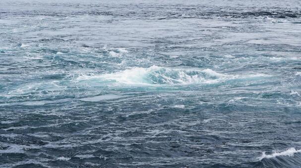 鳴門海峡の渦潮 渦潮,鳴門海峡,淡路島の写真素材