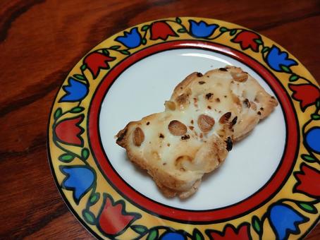 Photo, a rice cracker, rice confectionery, sweets, 