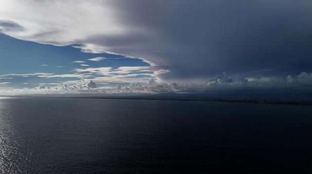 海洋 海面,空,雲の写真素材