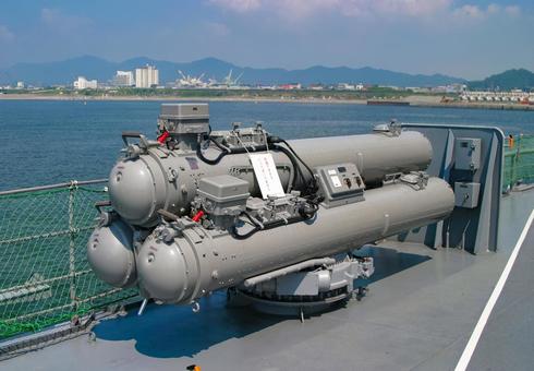 海上自衛隊護衛艦の三連装魚雷発射管 海上自衛隊護衛艦の三連装魚雷発射管 海上自衛隊,自衛隊,ミリタリーの写真素材