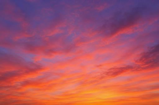 秋の夕焼け空の背景 秋の夕焼け空の背景の写真