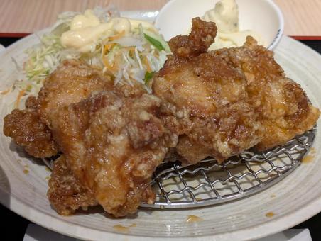旭川空港のザンギ定食 旭川空港のザンギ定食の写真