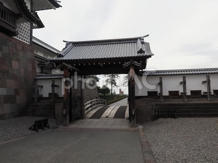 金沢城公園　お城跡の城郭や公園の風景 金沢城,入り口,案内板の写真素材