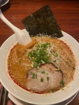 濃厚スープの味噌ラーメン 濃厚スープの味噌ラーメンの写真