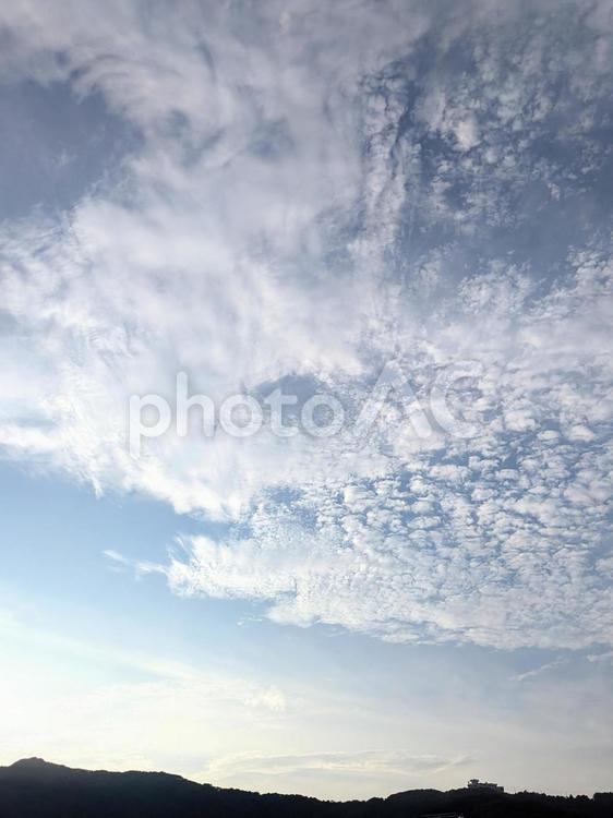 やっと晴れたよ 空,山,晴れの写真素材