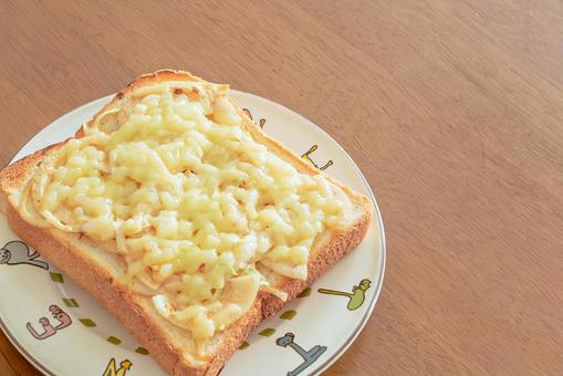 玉ねぎとチーズのトースト 玉ねぎとチーズのトーストの写真