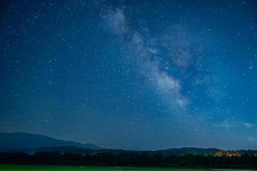 夏の天の川 夏の天の川 夏,天の川,星の写真素材