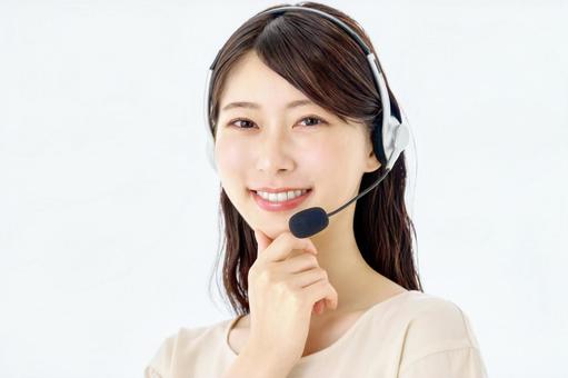 コールセンター オペレーターの女性 コールセンター オペレーターの女性 オペレーター,コールセンター,ビジネスの写真素材