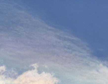 虹色の雲 虹,虹色の雲,空の写真素材