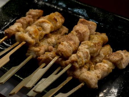 焼き鳥 串 焼き鳥 串の写真