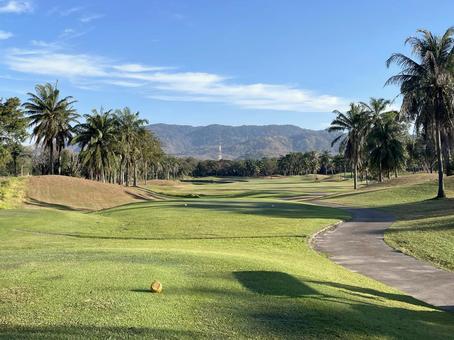 タイのゴルフ場の景色 風景,自然,ゴルフの写真素材