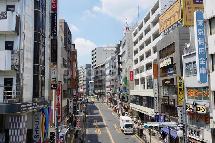 JR高田馬場駅付近　早稲田通り 早稲田通り,高田馬場,早稲田大学の写真素材