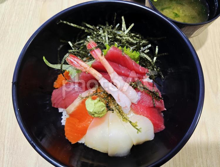 宮古島の海鮮丼 沖縄,okinawa,japanの写真素材