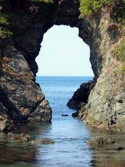 若狭高浜 明鏡洞 若狭高浜 明鏡洞 明鏡洞,海食洞,名勝の写真素材