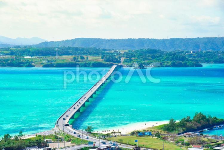 古宇利大橋と沖縄の海 古宇利島,古宇利大橋,ビーチの写真素材