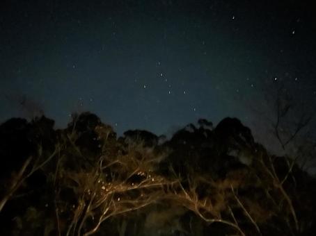 秋のカシオペア座 夜空,月あかり,秋の写真素材