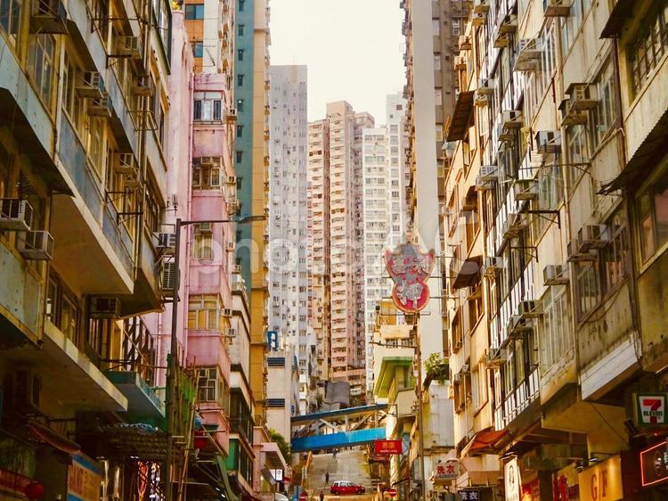 サイバーパンクな香港の街並みの眺め 空,スカイライン,サイバーパンクの写真素材