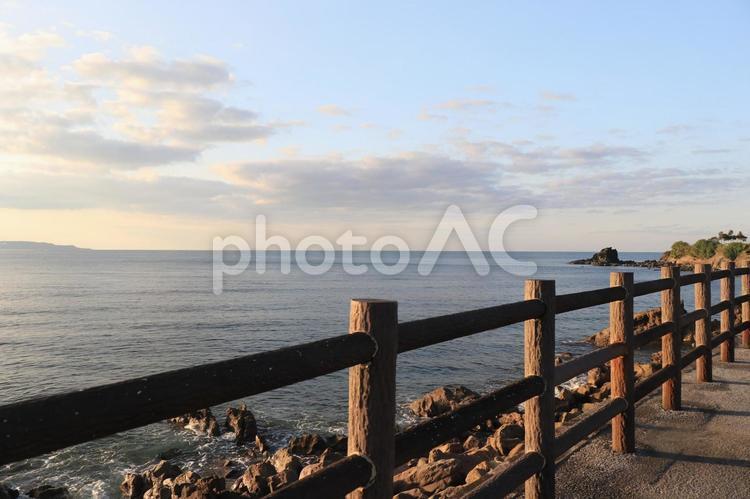 大宜味村の夕暮れ　沖縄県 うみ,そら,海の写真素材