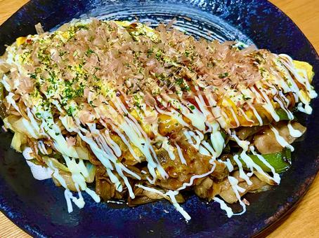 オム焼きそば オム焼きそば おつまみ,オム焼きそば,焼きそばの写真素材