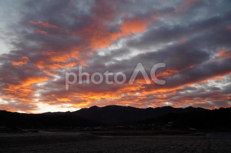 日本神話の舞台「船通山」の夕暮れ 中国地方,山並み,山間部の写真素材