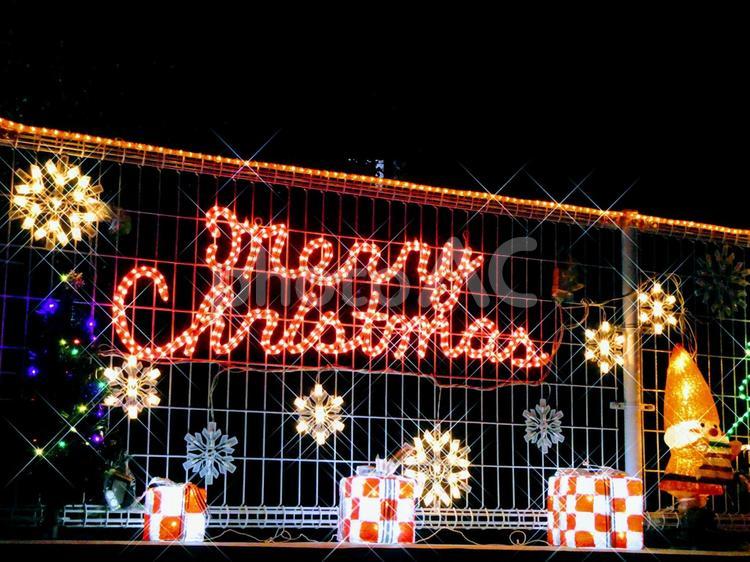クリスマス素材＿メリークリスマス_イルミネーション イルミネーション,クリスマス,雪だるまの写真素材