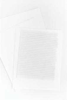 画用紙とノートの1ページ 画用紙とノートの1ページの写真