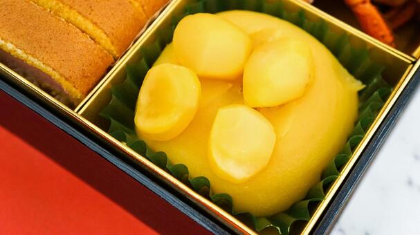 おせち料理の栗きんとんのアップと正月 おせち,おせち料理,正月の写真素材