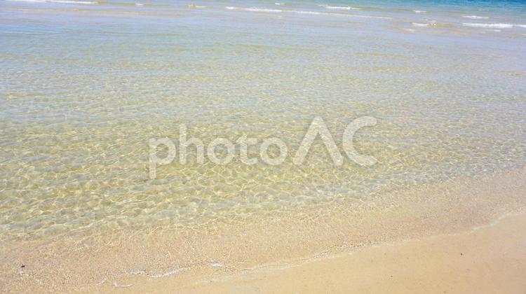 砂浜の波打ち際 波打ち際,砂浜,海水浴場の写真素材