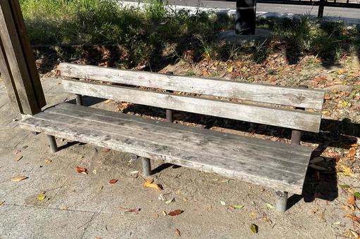 ある公園のベンチA2_711K ベンチ,公園,休憩の写真素材