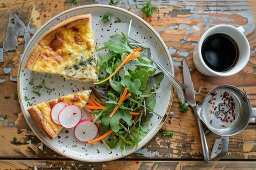 フレッシュ野菜とコーヒーの朝ごはん フレッシュ野菜とコーヒーの朝ごはんの写真