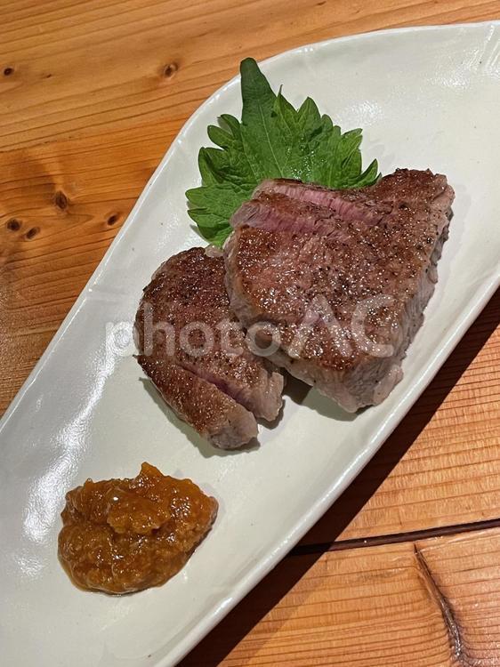 和牛ステーキと旨味噌 肴,牛肉,ステーキの写真素材