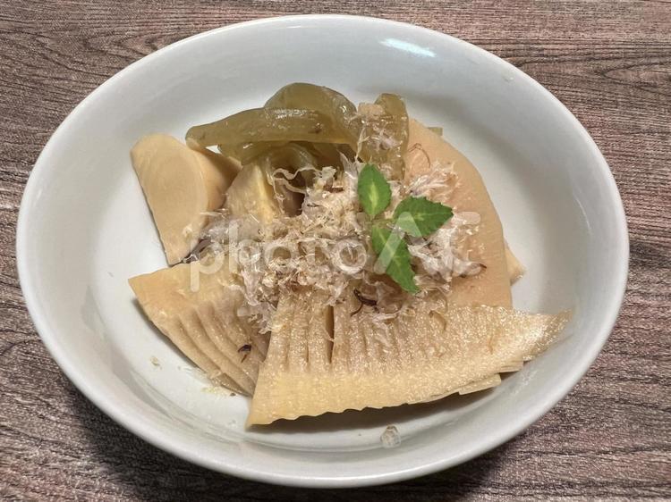 美味しそうなたけのことフキの煮物 たけのこ,フキ,煮物の写真素材
