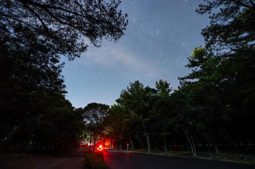 夜の阿波岐原パークウェイ 夜の阿波岐原パークウェイ 道路,交通,夜景の写真素材