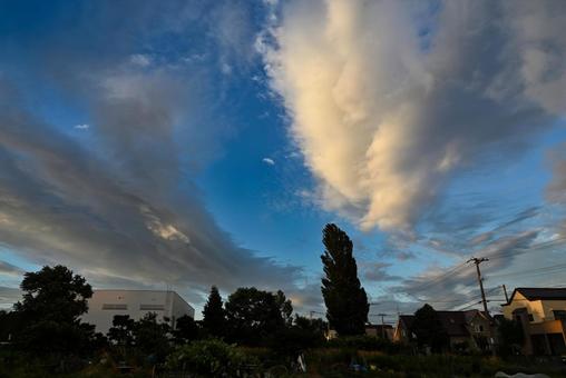台風接近中の東の空 2025/7/14 台風接近中,夕暮れ,夕方の写真素材