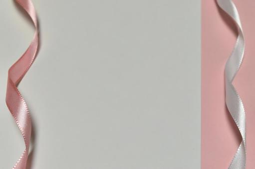 ピンクと白のリボン(背景 白・ピンク) ピンクと白のリボン(背景 白・ピンク)の写真