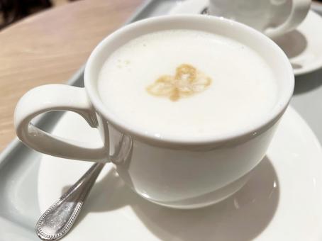 美味しそうな豆乳ラテ カフェラテ,豆乳ラテ,飲み物の写真素材