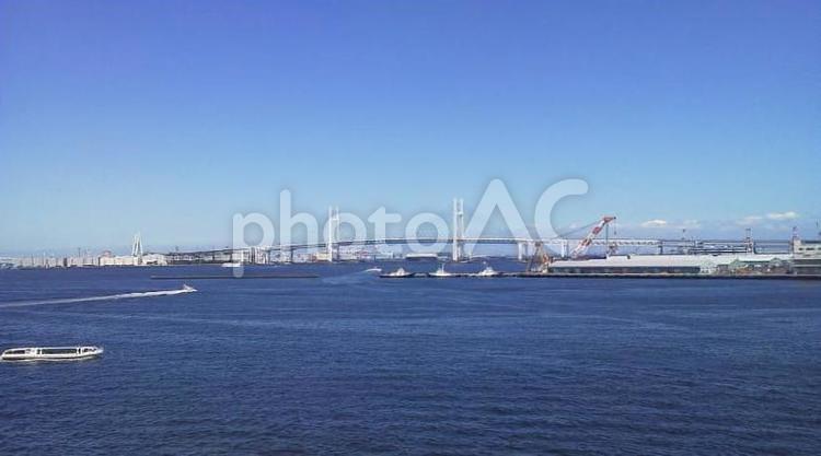 横浜の海 海,空,風景の写真素材