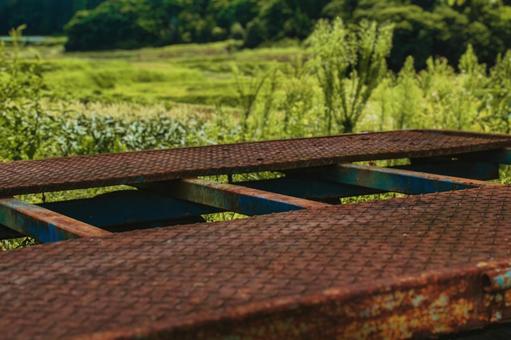 錆びついたチェッカープレート 縞鋼板,チェッカープレート,錆の写真素材