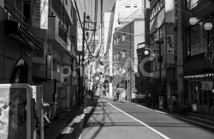 恵比寿の街並み 恵比寿,路地,路地裏の写真素材